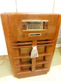 General Electric - Floor Model - Tube Radio