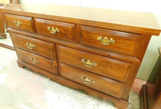 Broyhill 7 Drawer Long Dresser with Mirror Hutch Top - Without Top 32" x 58" x 18"