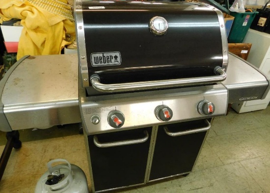 Weber Gas Grill with Cover and Tank