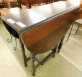 Mahogany Gate Leg Table - 30.5