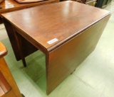 Mahogany Gate Leg Drop Side Table - 30