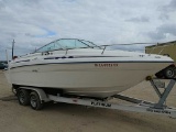 1996 SeaRay 215 Express Cruiser Pleasure Boat