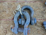 (2) 1 1/4 12 Ton Shackles