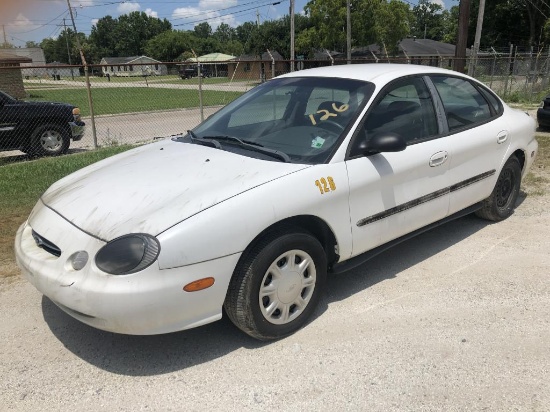 1999 Ford Taurus Sedan