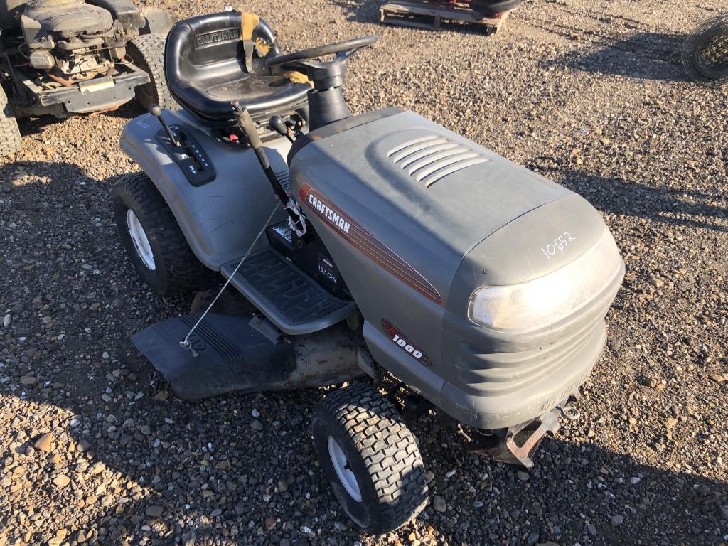 Craftsman LT1000 Riding Mower | Heavy Construction Equipment Light  Equipment & Support Landscape & Commercial Lawncare Commercial Mowers  Riding Mowers | Online Auctions | Proxibid