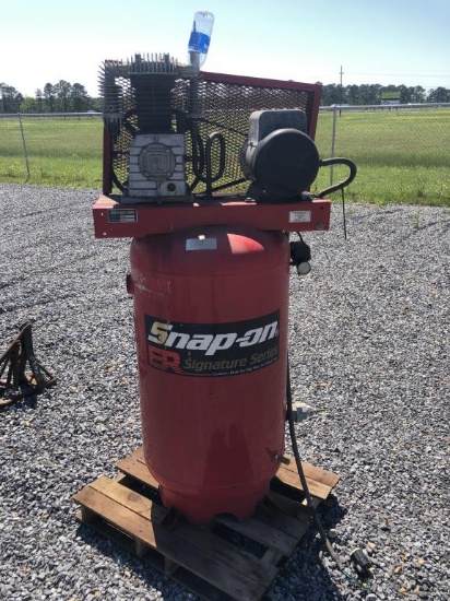 Snap On BRA818V Air Compressor