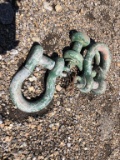 (3) 1 1/2 in Crosby Shackles