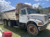 2000 International 4900 Dump Truck