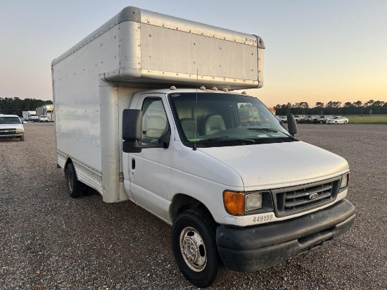 2006 Ford E450 Box Truck