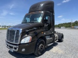 2016 Freightliner Cascadia 4x2 Day Cab