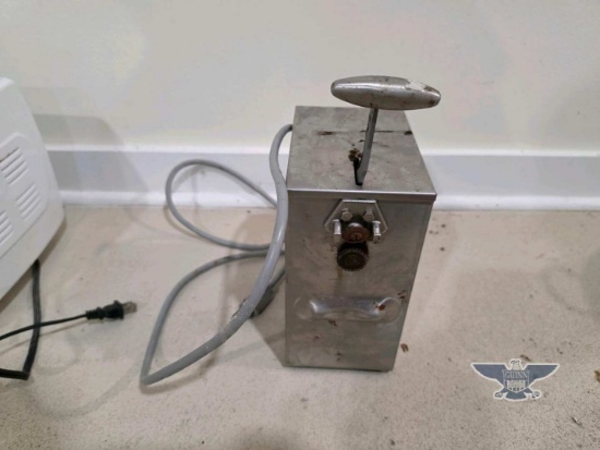 Edlund 203 Commercial Electric Can Opener