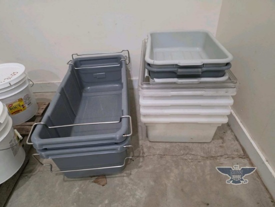 (11) Dish Bus Bins