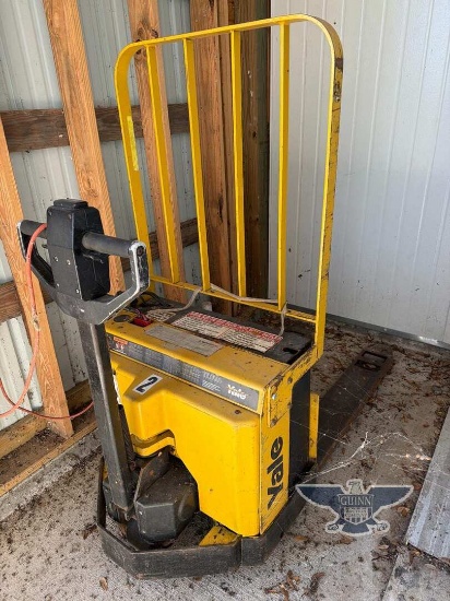 Yale Electric Pallet Jack