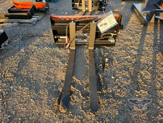 2026 UNUSED Wolverine PFA-11-3300G Skid Steer Pallet Fork Attachment