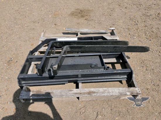 2026 LandHonor MPF-11-2000G Mini Skid Steer Pallet Fork Frame