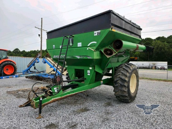 Brent 576 Corner-Auger Grain Cart