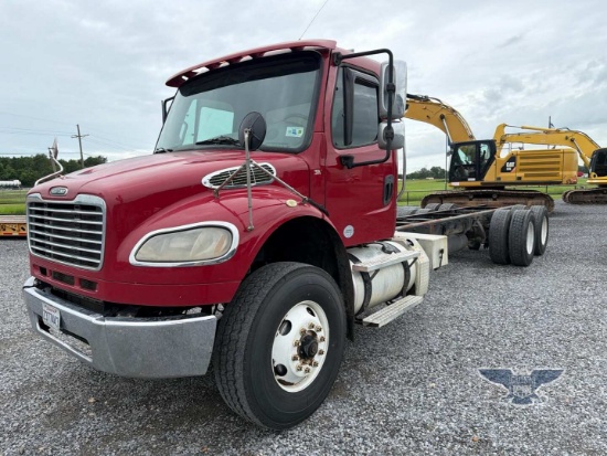 2017 Freightliner M2 Series