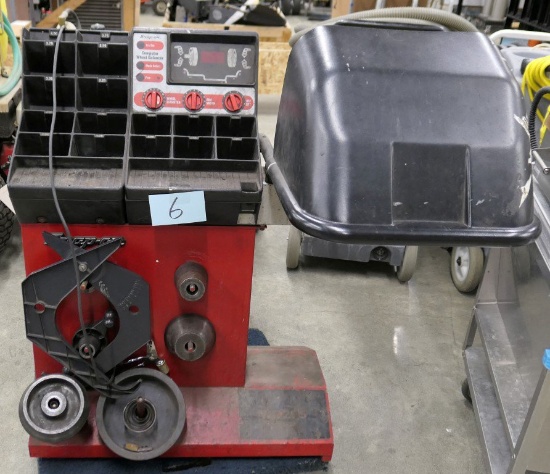 Wheel Balancer: Snap-On WB265