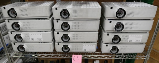 Projectors: Panasonic PT-VX400, 12 Items