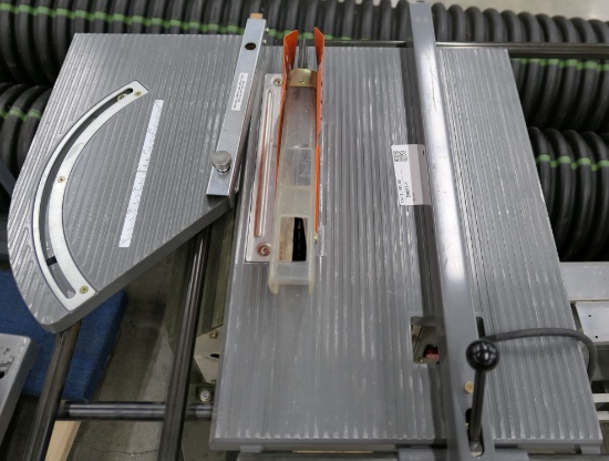 Table Saw: Makita Model 2711 | Heavy 