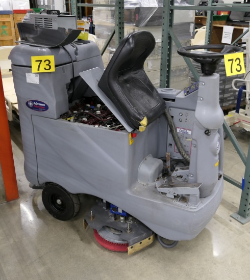Riding Floor Scrubber: Coastwide Lab Advance Advenger 3210D, 1 Item