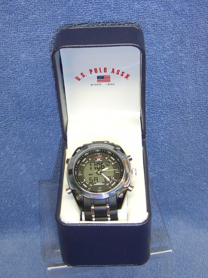 MENS US POLO ASSN WATCH IT IS RUNNING LARGE SIZE