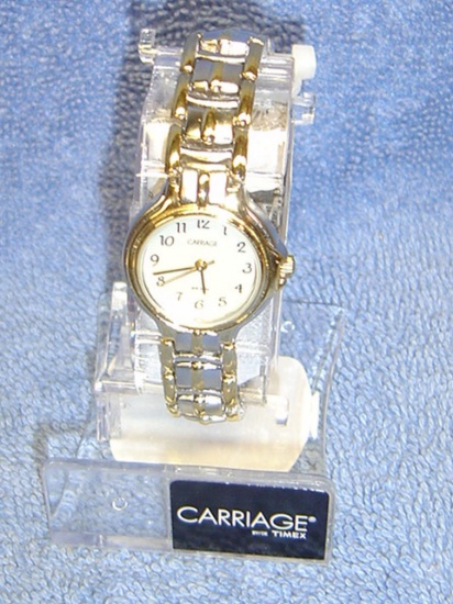 LADIES CARRIAGE BY TIMEX GLD/SLV WATCH RUNNING