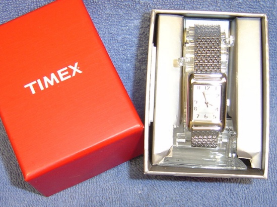 LADIES TIMEX SQUARE FACE SLV WATCH RUNNING