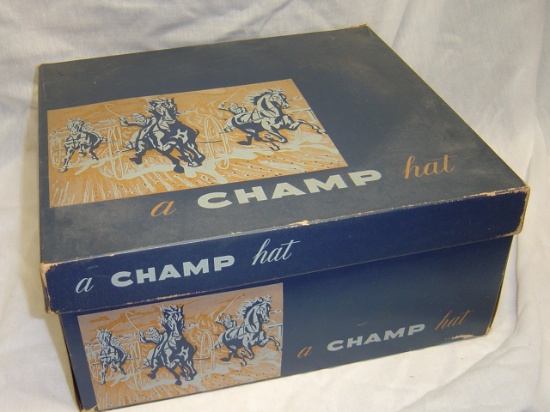 VTG CHAMP HAT BOX W/INSERT OK SHAPE