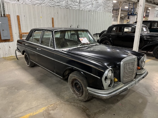 1967 Mercedes 250 S