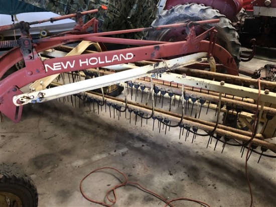 New Holland 258 Hay Rake