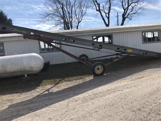 New Idea 36' Bale & Corn Elevator