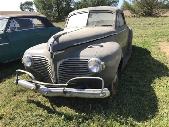 1943 Dodge Custom Luxury Liner