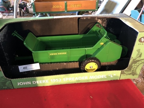 John Deere 1/8 Scale 1952 Spreader Model L