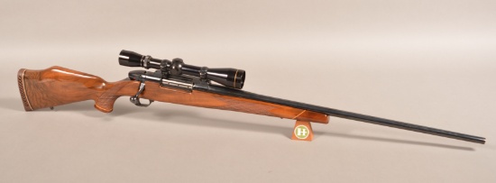 Weatherby Mark V 7mm WBY Mag. Bolt Action Rifle