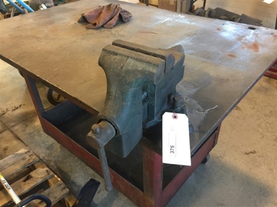 Heavy Duty Work Bench with Vise