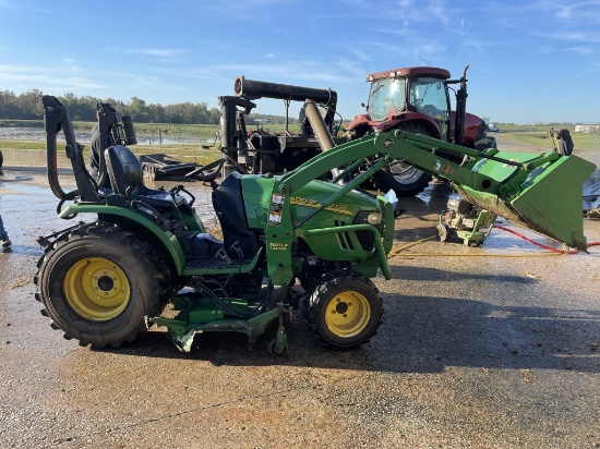 John Deere 2720 Compact Tractor