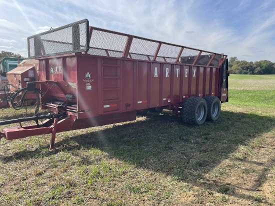 Artex SBX800 Manure Spreader