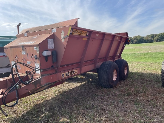 Meyer 8720 Manure Spreader