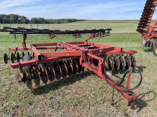 Case IH 3800 14' Disc