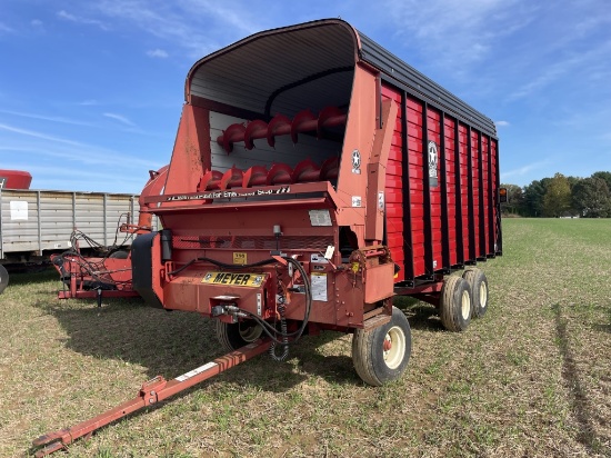 Meyer 4616 16' Forage Wagon
