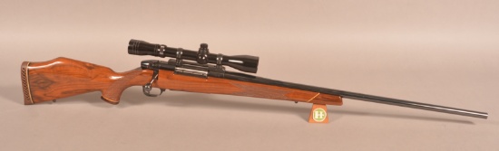 Weatherby Mark V 7mm WBY mag. Bolt Action Rifle