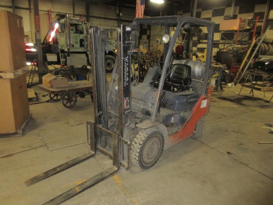 2008 Toyota 8FGU15 Forklift