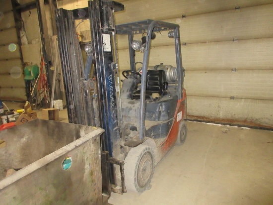 2011 Toyota 8FGU15 Forklift
