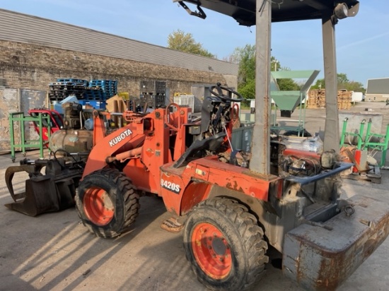Kabota R420S Articulating Tractor