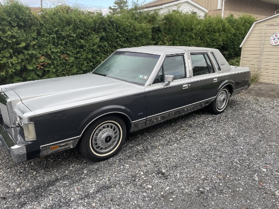 1985 Lincoln Town Car