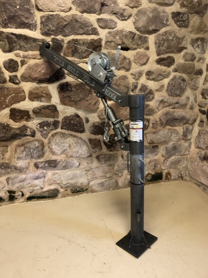 Haul Master 1/2 ton Capacity Pickup Truck Crane