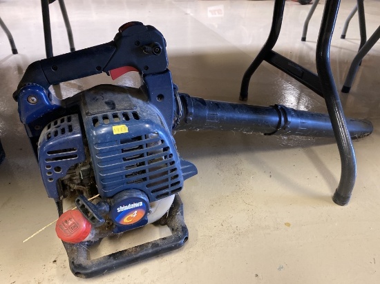 Shindaiwa Gas Powered Leaf Blower