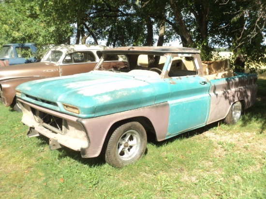 1965 GMC short box pickup restoration project
