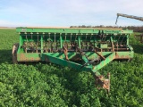 Great Plains Solid Stand 13 drill w/seeder(5334 acres)